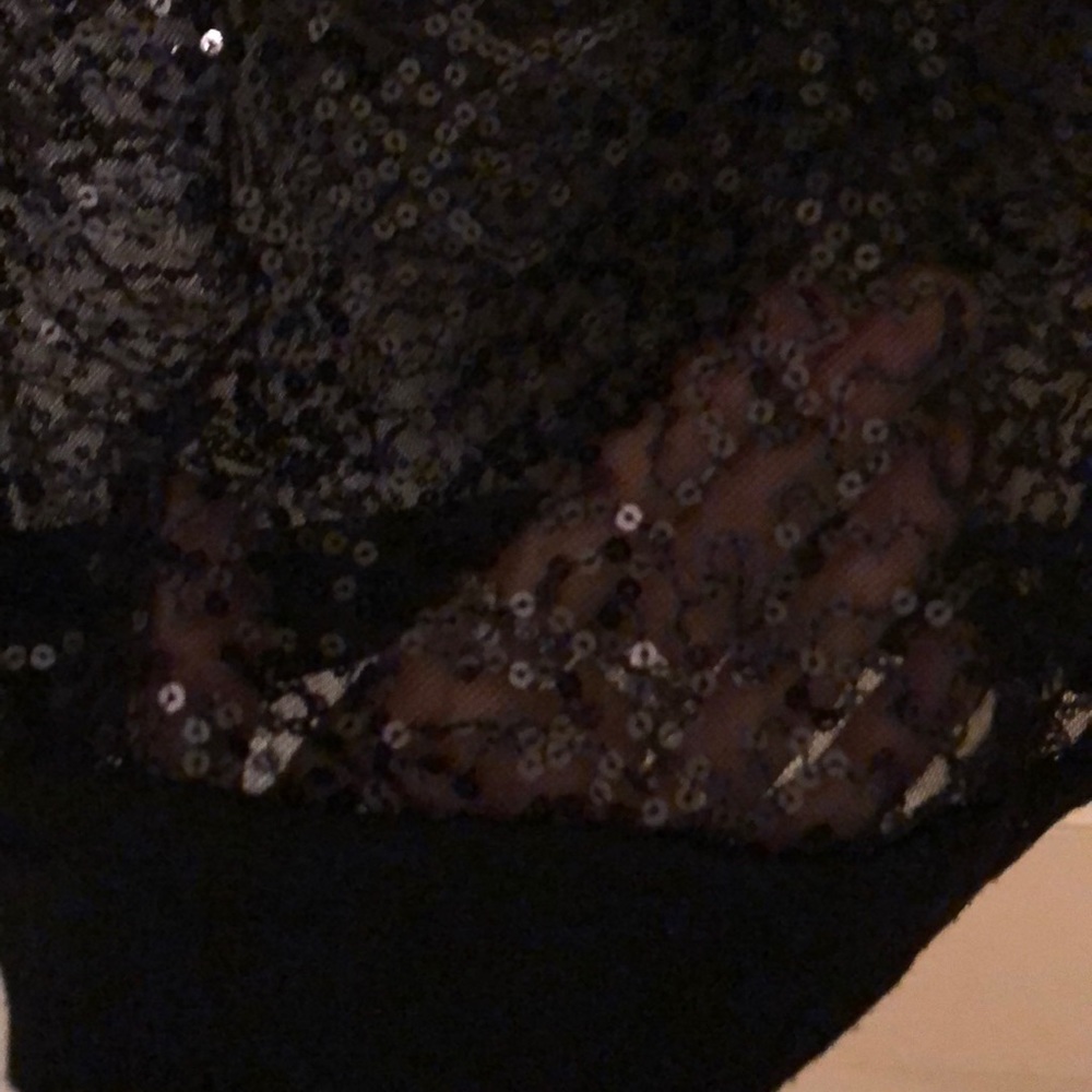 Mesh sequined top - Picture 4 of 7